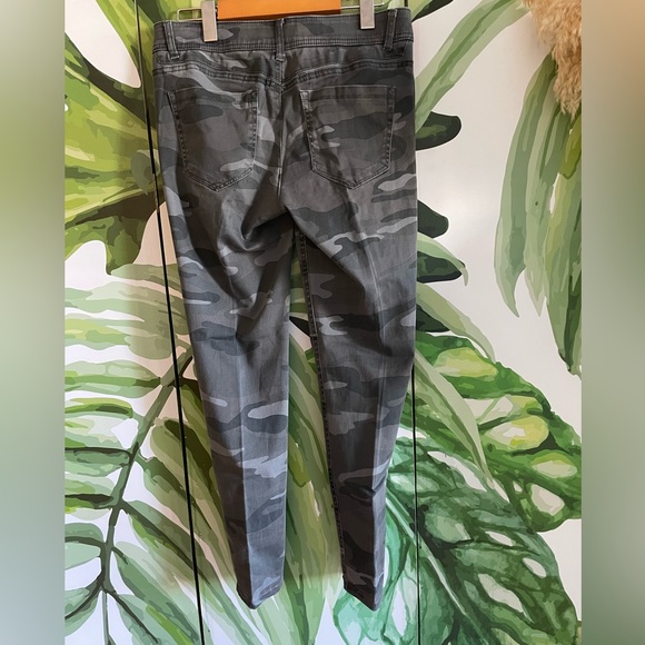 Democracy Ab Solution camo jeans - Picture 2 of 3